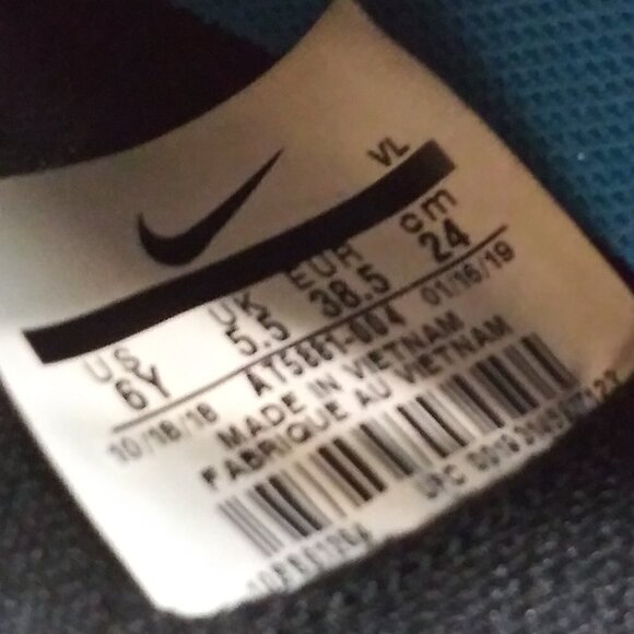 KID'S TIEMPO LEGEND 8 CLUB MULTI-GROUND CLEATS - BLACK/BLUE HERO SIZE 6Y - Picture 7 of 8